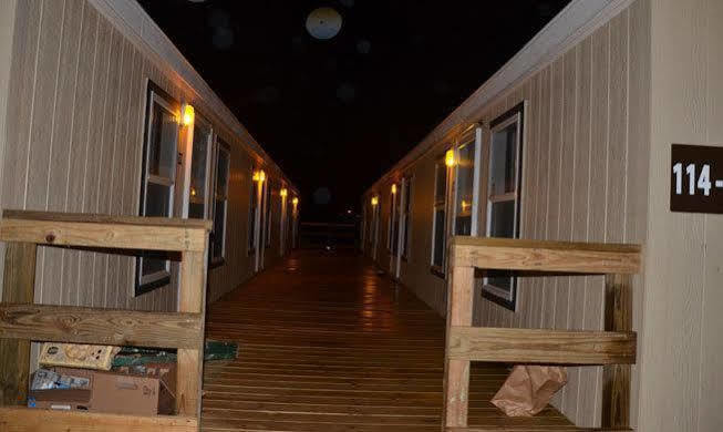 Dilley Lodge Экстерьер фото